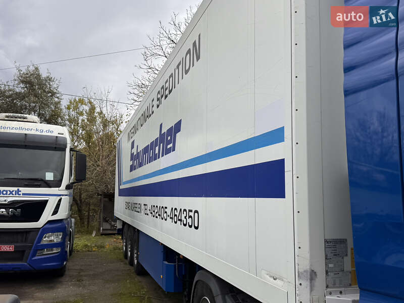 Рефрижератор полуприцеп Schmitz Cargobull Cargobull 2002 в Черновцах фото 2 Рефрижератор полуприцеп Schmitz Cargobull Cargobull 2002 в Черновцах