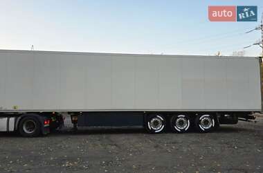 Рефрижератор напівпричіп Schmitz Cargobull Cargobull 2015 в  фото 4 Рефрижератор напівпричіп Schmitz Cargobull Cargobull 2015 в