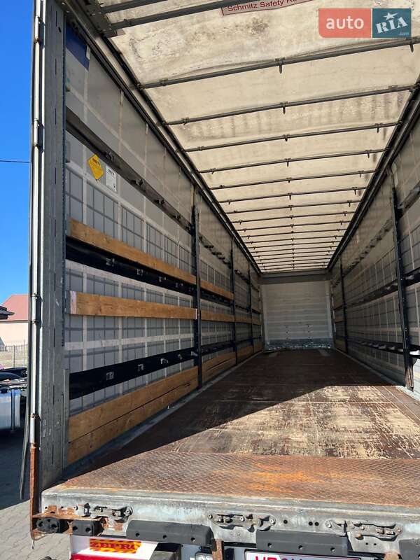 Тентованный борт (штора) - полуприцеп Schmitz Cargobull Cargobull 2015 в Киеве фото 4 Тентованный борт (штора) - полуприцеп Schmitz Cargobull Cargobull 2015 в Киеве