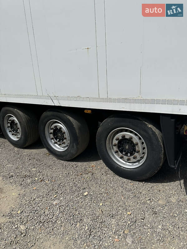 Рефрижератор полуприцеп Schmitz Cargobull Cargobull 2008 в Хусте фото 3 Рефрижератор полуприцеп Schmitz Cargobull Cargobull 2008 в Хусте