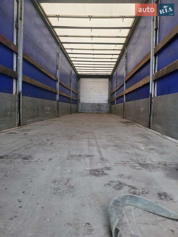 Тентований борт (штора) - напівпричіп Schmitz Cargobull Cargobull 2012 в Львові