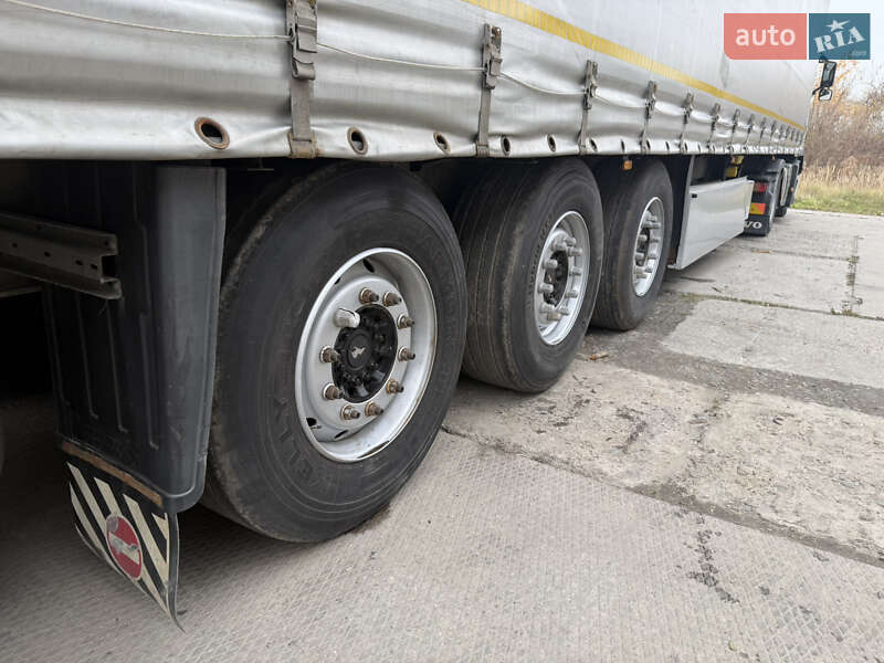 Тентований борт (штора) - напівпричіп Schmitz Cargobull Cargobull 2011 в Львові фото 3 Тентований борт (штора) - напівпричіп Schmitz Cargobull Cargobull 2011 в Львові