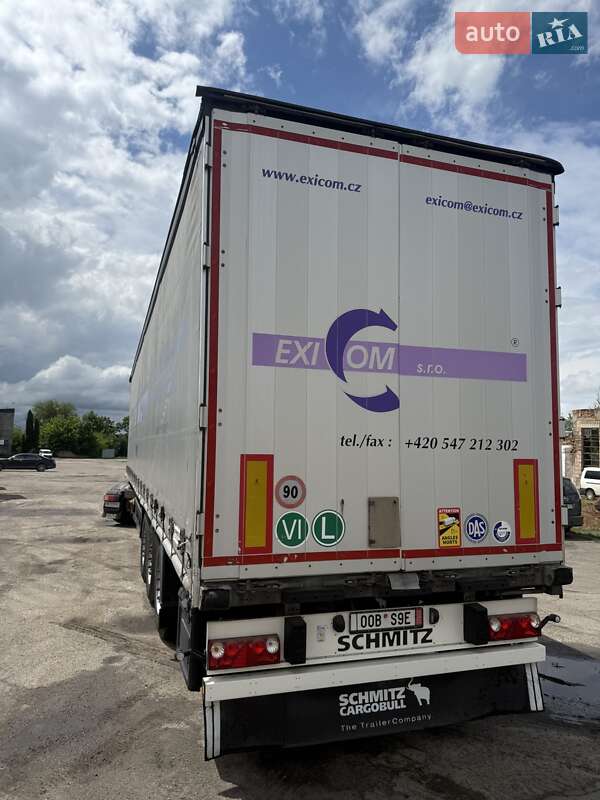 Бортовой полуприцеп Schmitz Cargobull Cargobull 2014 в Ровно