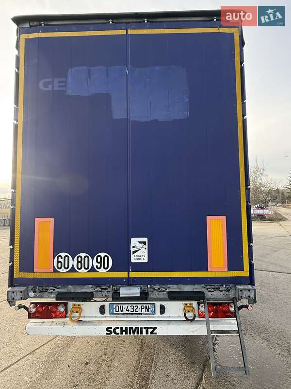 Тентованный борт (штора) - полуприцеп Schmitz Cargobull Cargobull 2015 в Надворной