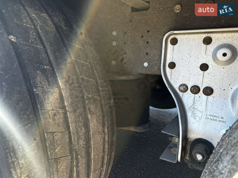 Тентованный борт (штора) - полуприцеп Schmitz Cargobull Cargobull 2017 в Умани фото 9 Тентованный борт (штора) - полуприцеп Schmitz Cargobull Cargobull 2017 в Умани