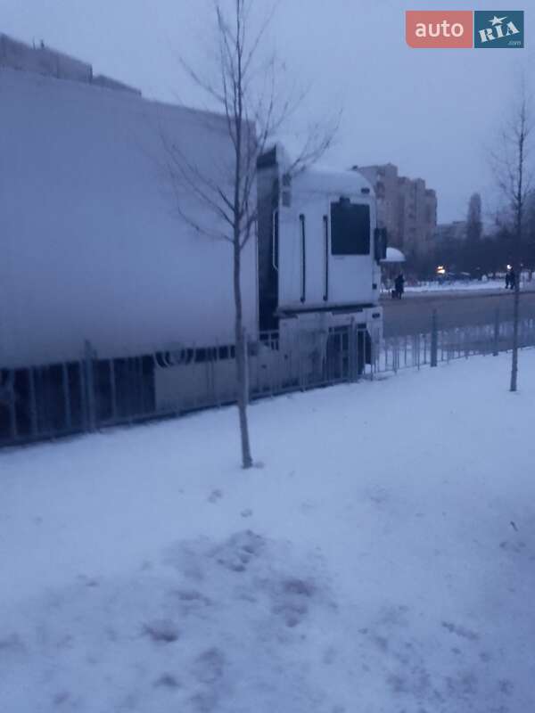 Рефрижератор Schmitz Cargobull Cargobull 2003 в Киеве