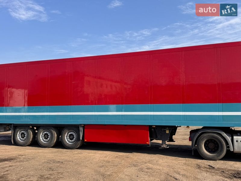 Рефрижератор полуприцеп Schmitz Cargobull Cargobull 2011 в Черновцах