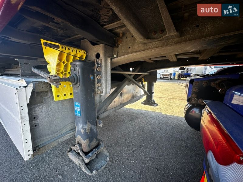 Тентованный борт (штора) - полуприцеп Schmitz Cargobull Cargobull 2017 в Умани