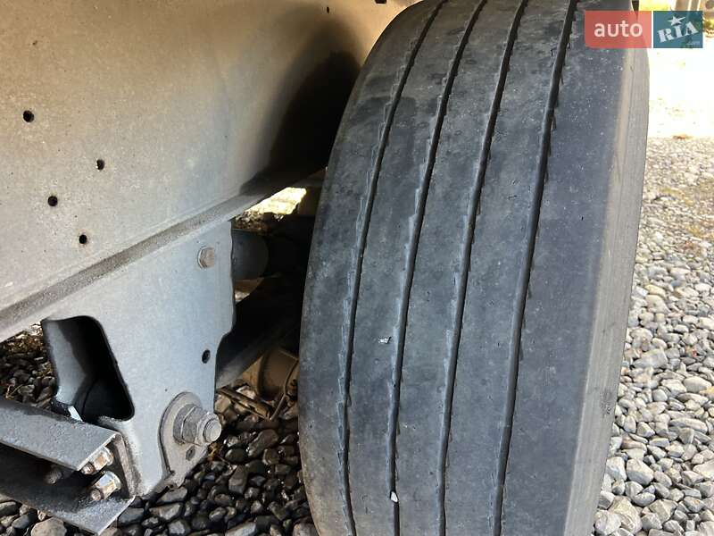 Тентований борт (штора) - напівпричіп Schmitz Cargobull Gotha 2007 в Хусті