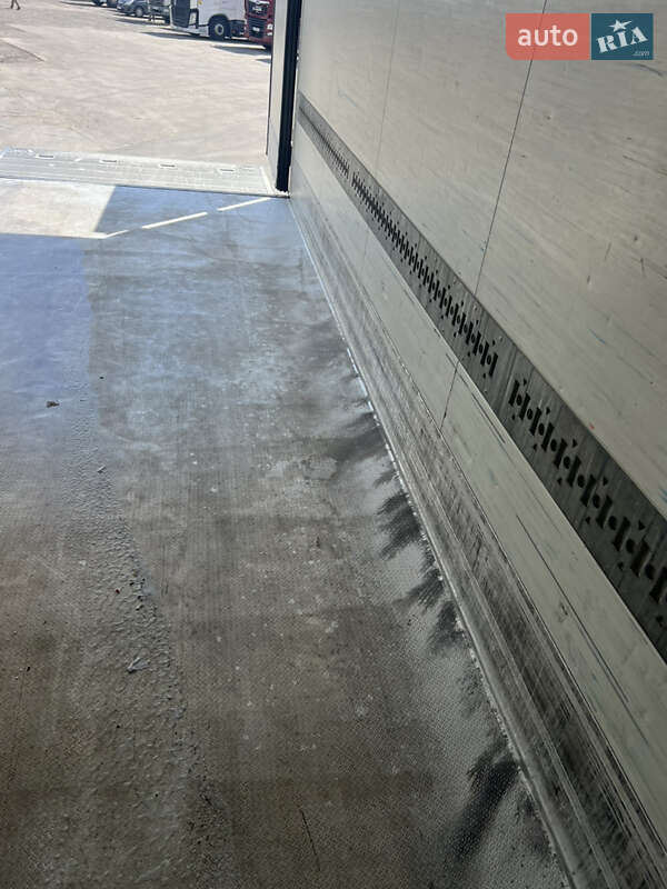 Рефрижератор Schmitz Cargobull KO 2005 в Луцьку