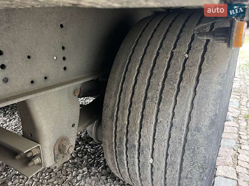 Тентованный борт (штора) - полуприцеп Schmitz Cargobull Mega 2006 в Хусте