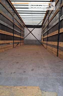 Тентованный борт (штора) - полуприцеп Schmitz Cargobull S01 2004 в Александрие
