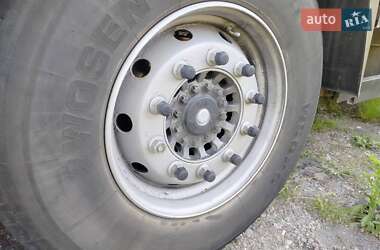 Бортовой полуприцеп Schmitz Cargobull S01 2007 в 