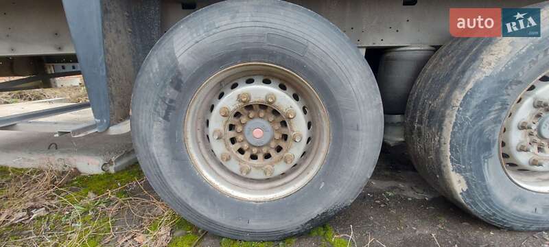 Борт Schmitz Cargobull S01 2003 в Львові