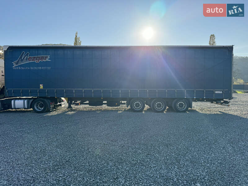 Тентований борт (штора) - напівпричіп Schmitz Cargobull S01 2011 в Іршаві