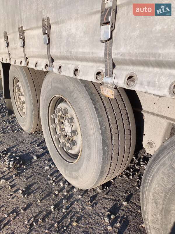 Тентований борт (штора) - напівпричіп Schmitz Cargobull S01 2004 в Калинівці