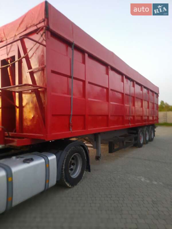 Самоскид напівпричіп Schmitz Cargobull S01 2004 в Львові