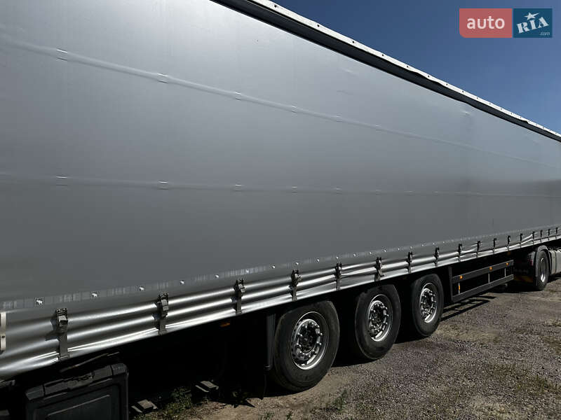 Тентований борт (штора) - напівпричіп Schmitz Cargobull S01 2007 в Умані