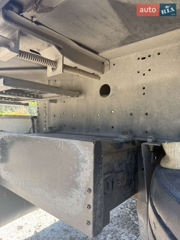 Тентований борт (штора) - напівпричіп Schmitz Cargobull S01 2007 в Львові