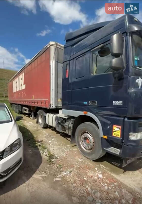 Тентованный борт (штора) - полуприцеп Schmitz Cargobull S01 2006 в Киеве фото 4 Тентованный борт (штора) - полуприцеп Schmitz Cargobull S01 2006 в Киеве