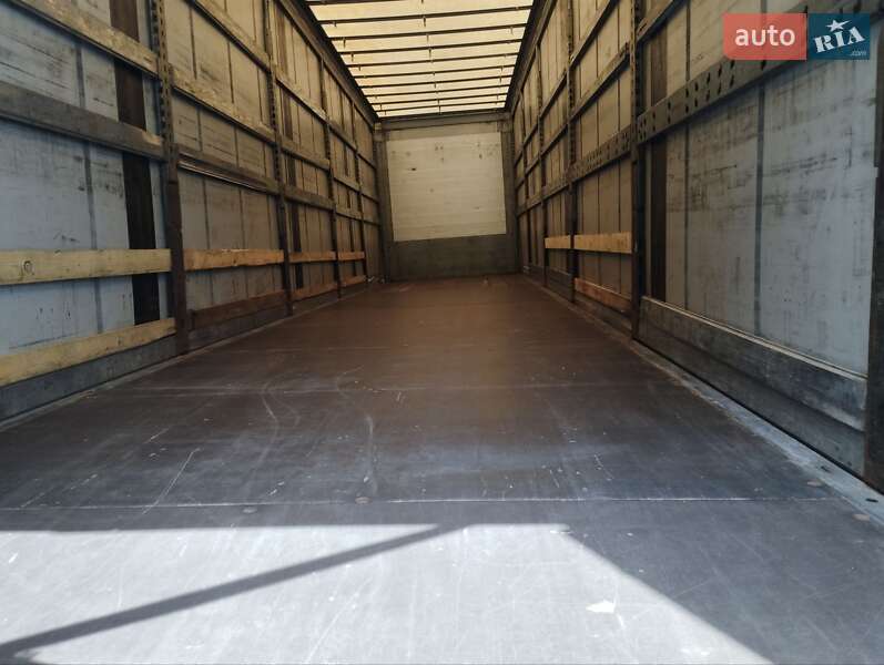 Тентованный борт (штора) - полуприцеп Schmitz Cargobull S01 2009 в Долине