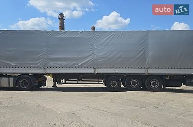 Бортовий напівпричіп Schmitz Cargobull S01 2008 в Харкові