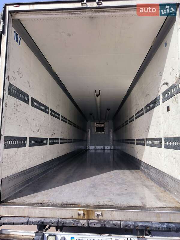 Рефрижератор полуприцеп Schmitz Cargobull S3 2007 в Чернигове