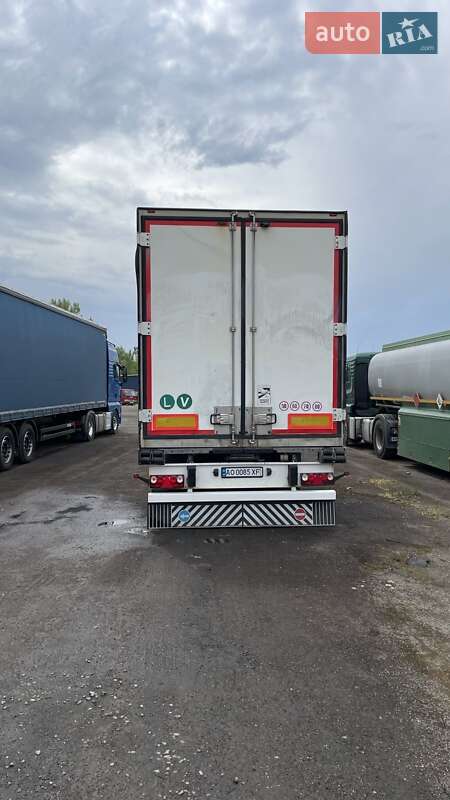 Рефрижератор Schmitz Cargobull S3 2010 в Берегово