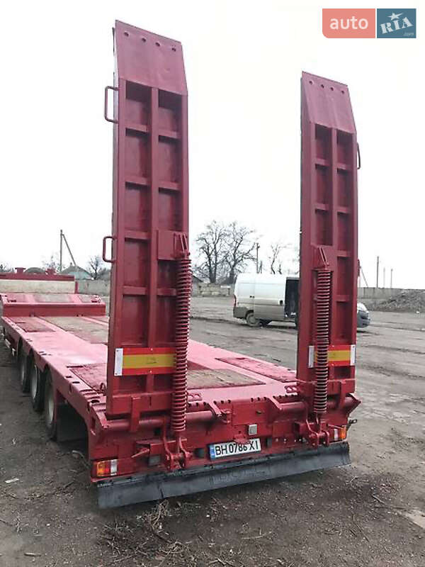 Низкорамная платформа Schmitz Cargobull SAF 2008 в Виннице