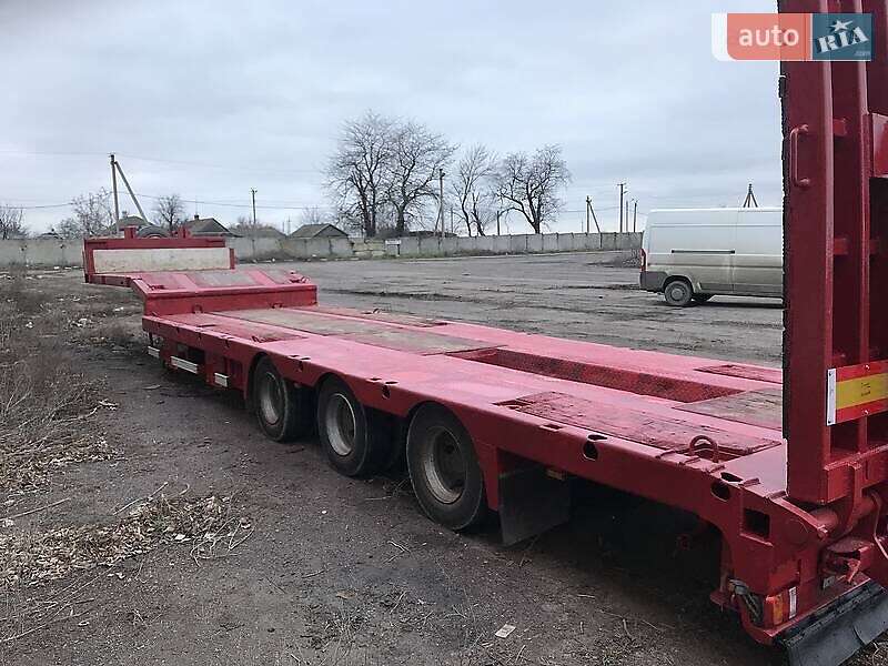 Низкорамная платформа Schmitz Cargobull SAF 2008 в Виннице
