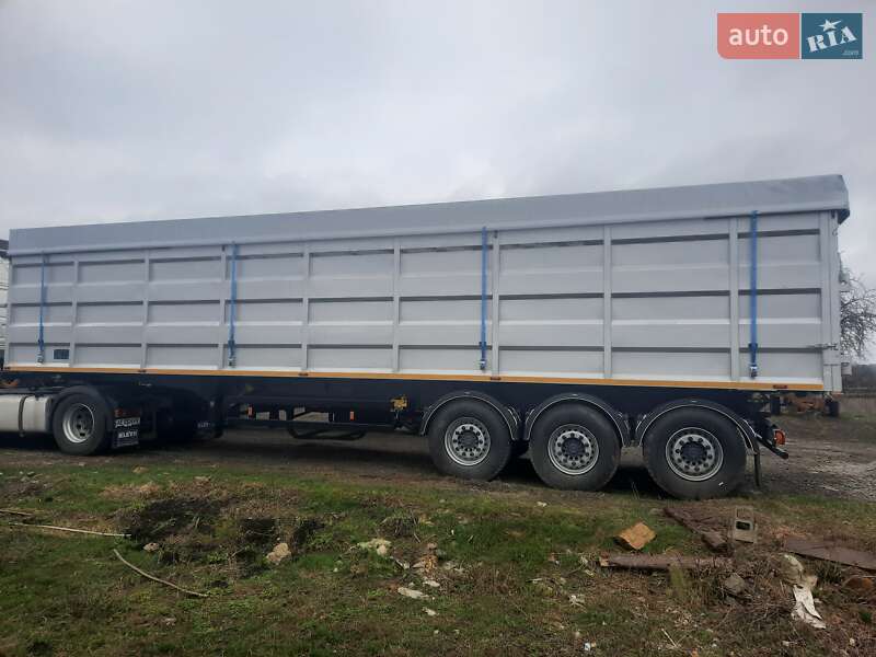 Самосвал полуприцеп Schmitz Cargobull SAF 2003 в Криничках