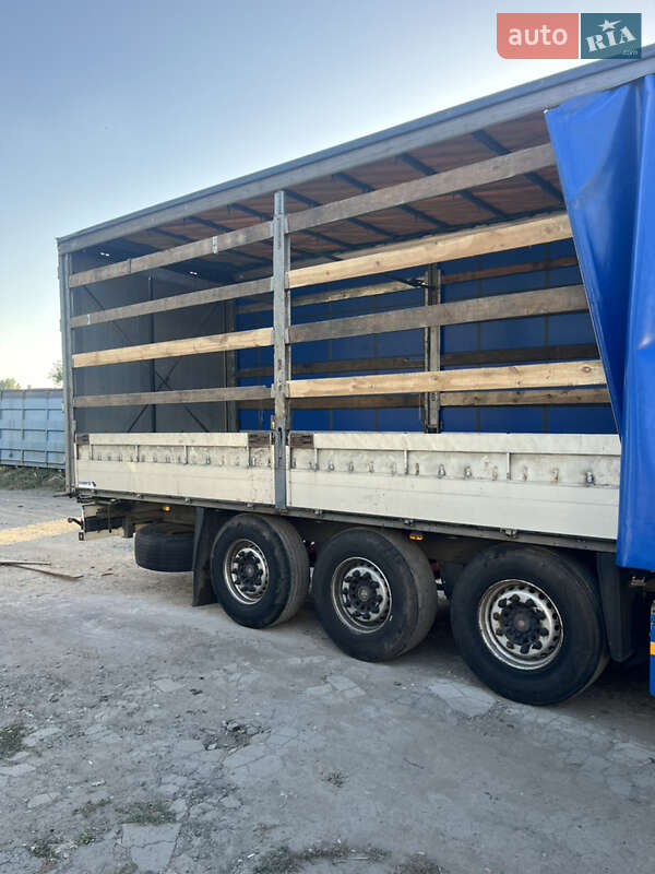 Бортовой полуприцеп Schmitz Cargobull SAF 2008 в Одессе