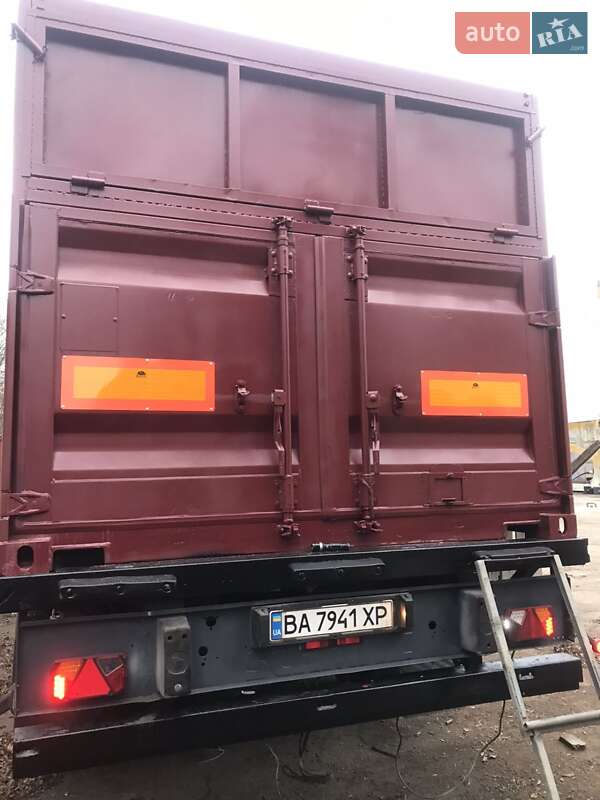 Зерновоз - напівпричіп Schmitz Cargobull SAF 2004 в Помічній