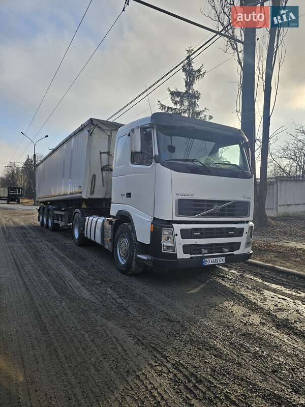 Зерновоз - напівпричіп Schmitz Cargobull SAF 2013 в Тернополі