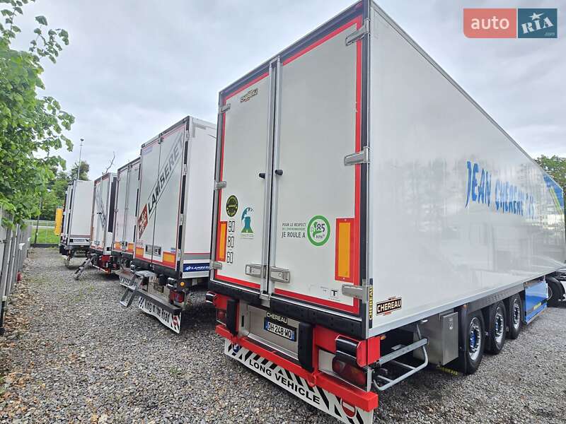 Рефрижератор полуприцеп Schmitz Cargobull SAF 2011 в Виннице