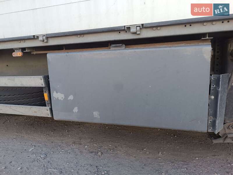 Тентованный борт (штора) - прицеп Schmitz Cargobull SAF 2008 в Броварах