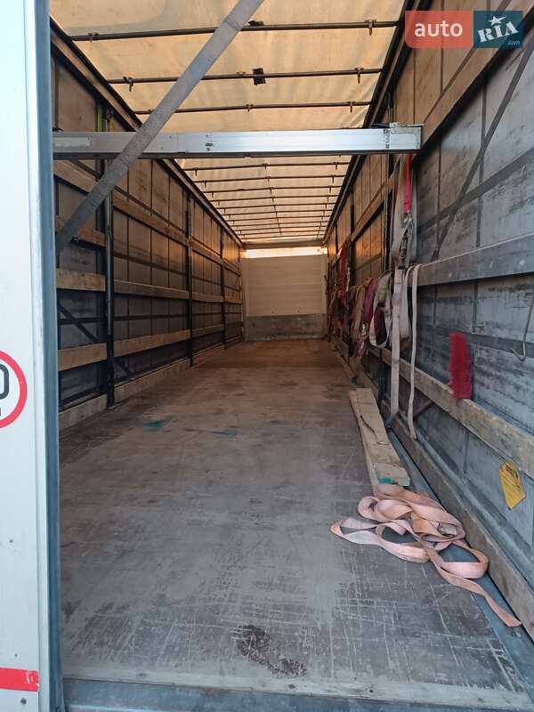 Тентований борт (штора) - прицеп Schmitz Cargobull SAF 2012 в Іршаві фото 4 Тентований борт (штора) - прицеп Schmitz Cargobull SAF 2012 в Іршаві