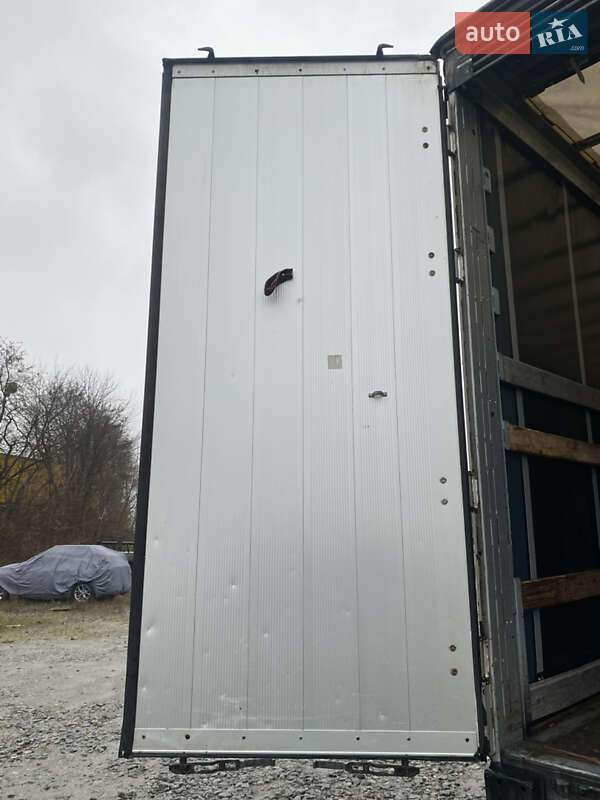 Тентований борт (штора) - напівпричіп Schmitz Cargobull SAF 2015 в Вінниці