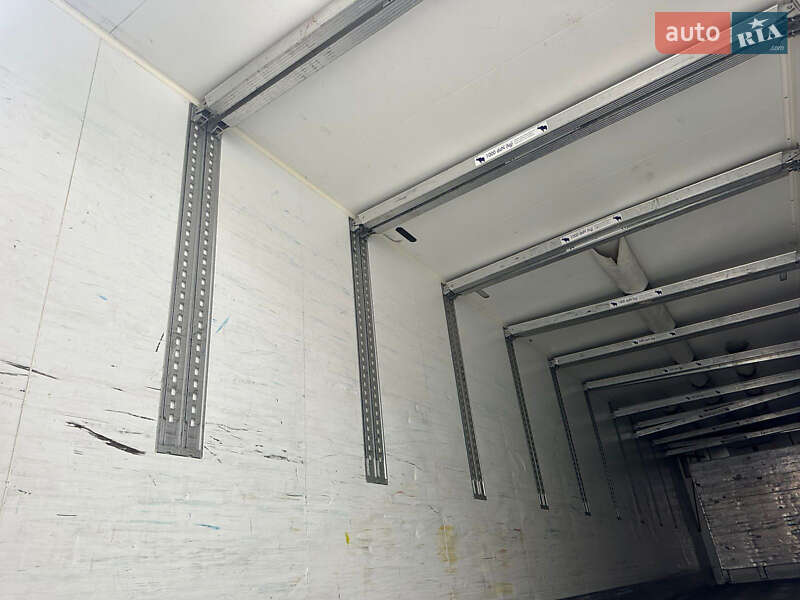 Рефрижератор напівпричіп Schmitz Cargobull SAF 2011 в Самборі фото 22 Рефрижератор напівпричіп Schmitz Cargobull SAF 2011 в Самборі