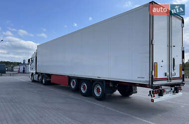 Рефрижератор полуприцеп Schmitz Cargobull SCB S3B 2014 в 