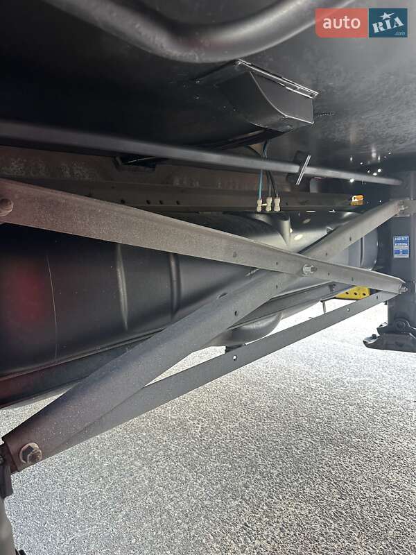 Рефрижератор напівпричіп Schmitz Cargobull SCB S3B 2017 в Бродах фото 44 Рефрижератор напівпричіп Schmitz Cargobull SCB S3B 2017 в Бродах