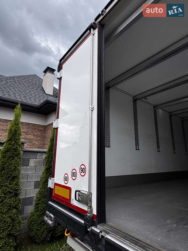 Рефрижератор полуприцеп Schmitz Cargobull SCB S3B 2018 в Ровно фото 37 Рефрижератор полуприцеп Schmitz Cargobull SCB S3B 2018 в Ровно