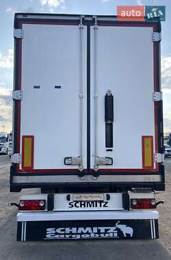 Рефрижератор полуприцеп Schmitz Cargobull SCB S3B 2015 в 