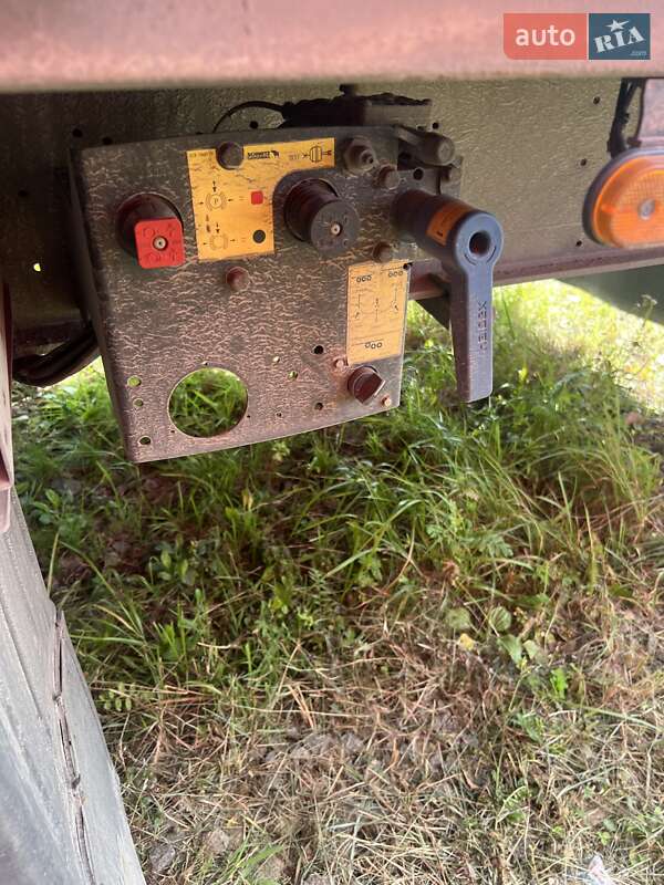 Тентованный борт (штора) - полуприцеп Schmitz Cargobull SCB S3B 2011 в Львове