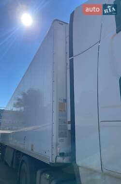 Рефрижератор Schmitz Cargobull SCB S3B 2015 в 