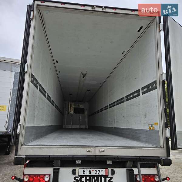 Рефрижератор полуприцеп Schmitz Cargobull SCB S3B 2013 в Кривом Роге