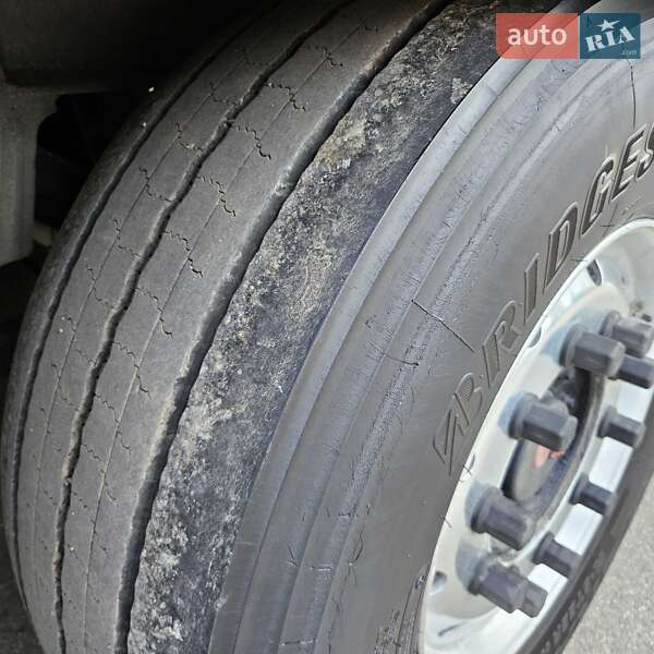 Рефрижератор полуприцеп Schmitz Cargobull SCB S3B 2013 в Кривом Роге