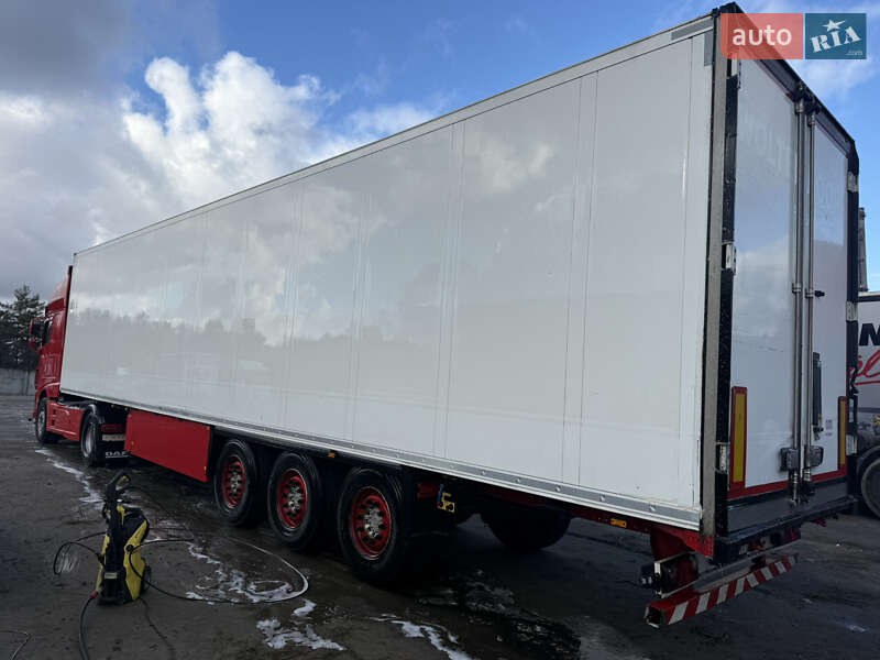 Рефрижератор напівпричіп Schmitz Cargobull SCB S3B 2019 в Львові