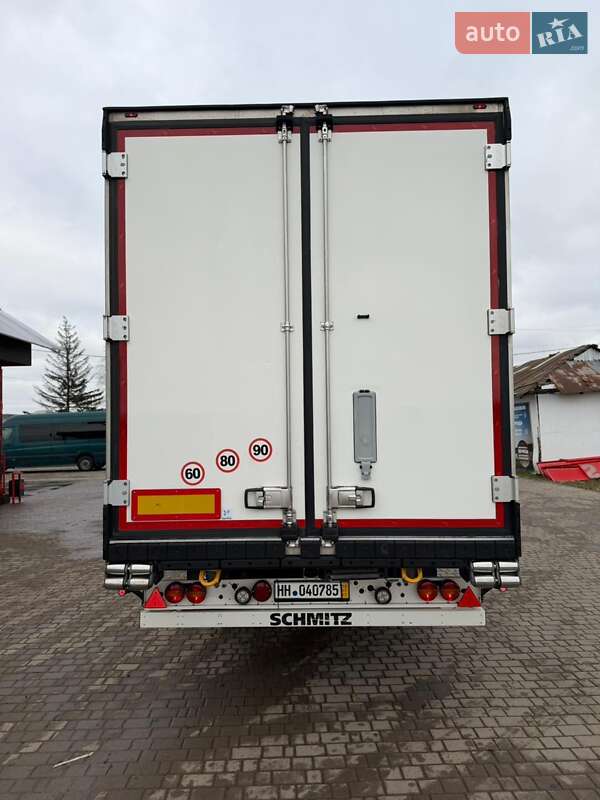 Рефрижератор полуприцеп Schmitz Cargobull SCB S3B 2018 в Ровно