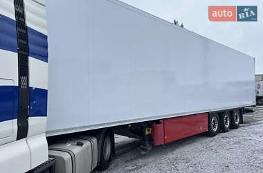 Рефрижератор полуприцеп Schmitz Cargobull SCB S3B 2014 в Луцке